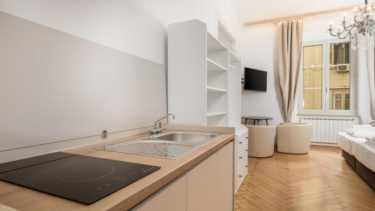 Apartments Art Teatro Rijeka Luaran gambar